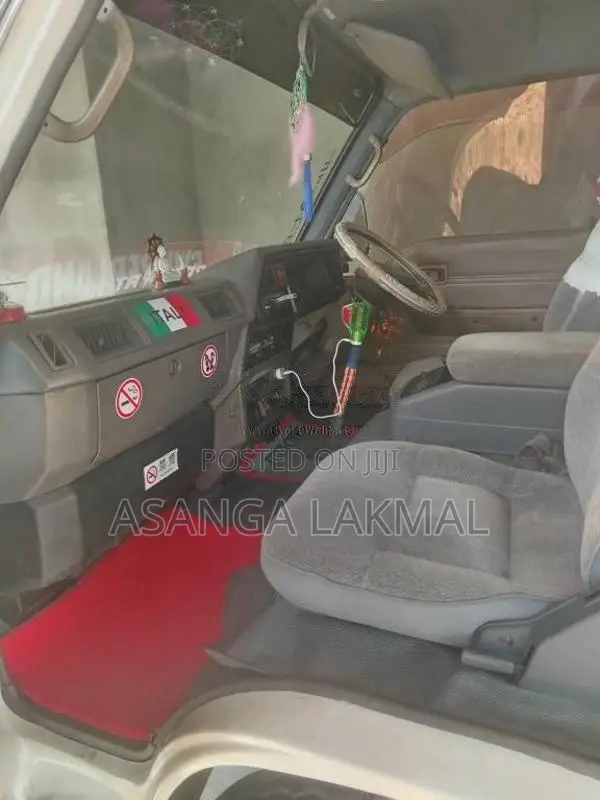 Nissan Homy 2003 Van (Used)