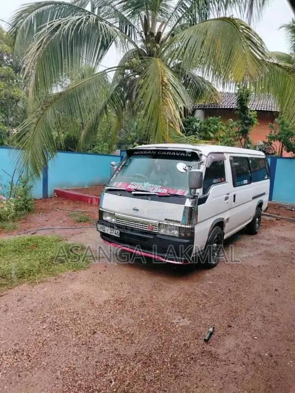 Nissan Homy 2003 Van (Used)
