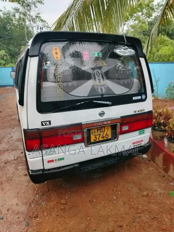 Nissan Homy 2003 Van (Used)