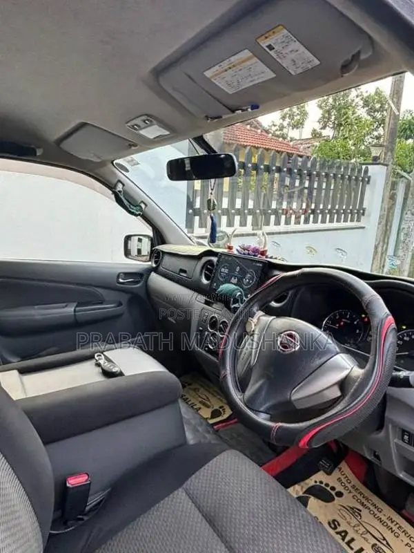 Nissan NV 350 2012 Van (Used)