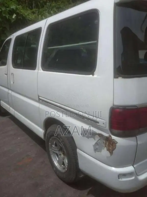 Toyota Regius 1997 Van (Used)