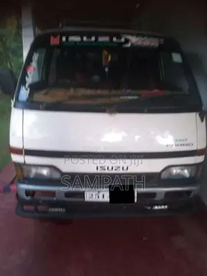 Isuzu Fargo 1993 Van (Used)
