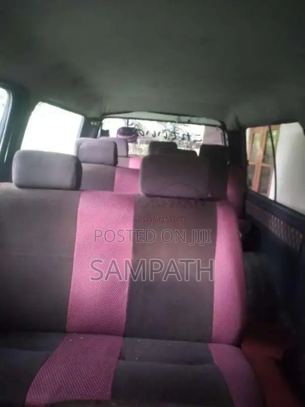 Isuzu Fargo 1993 Van (Used)