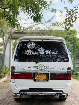 Toyota Dolphin 1997 Van (Used)