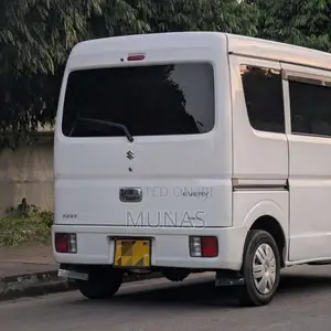 Suzuki DA17 2017 Van (Used)