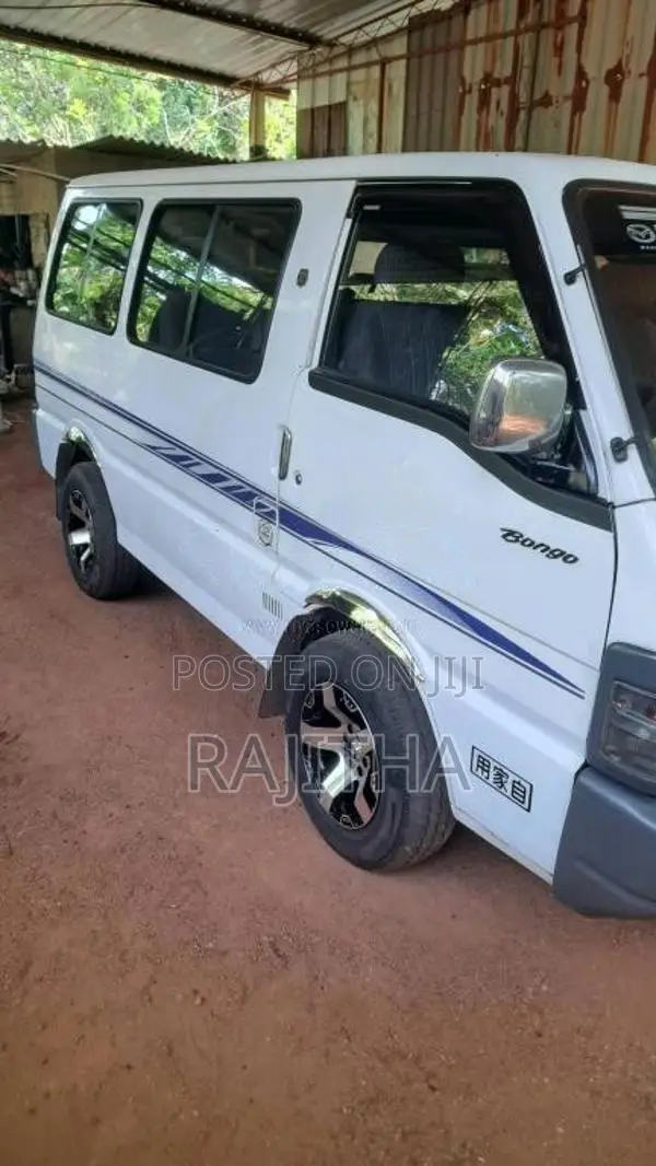 Mazda Bongo 1998 Van (Used)