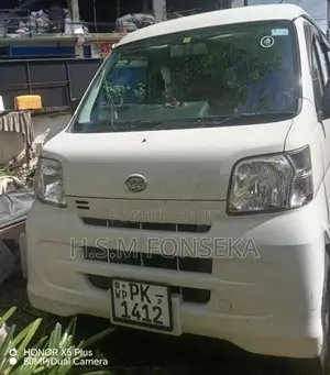 Daihatsu Hijet 2015 Van (Used)