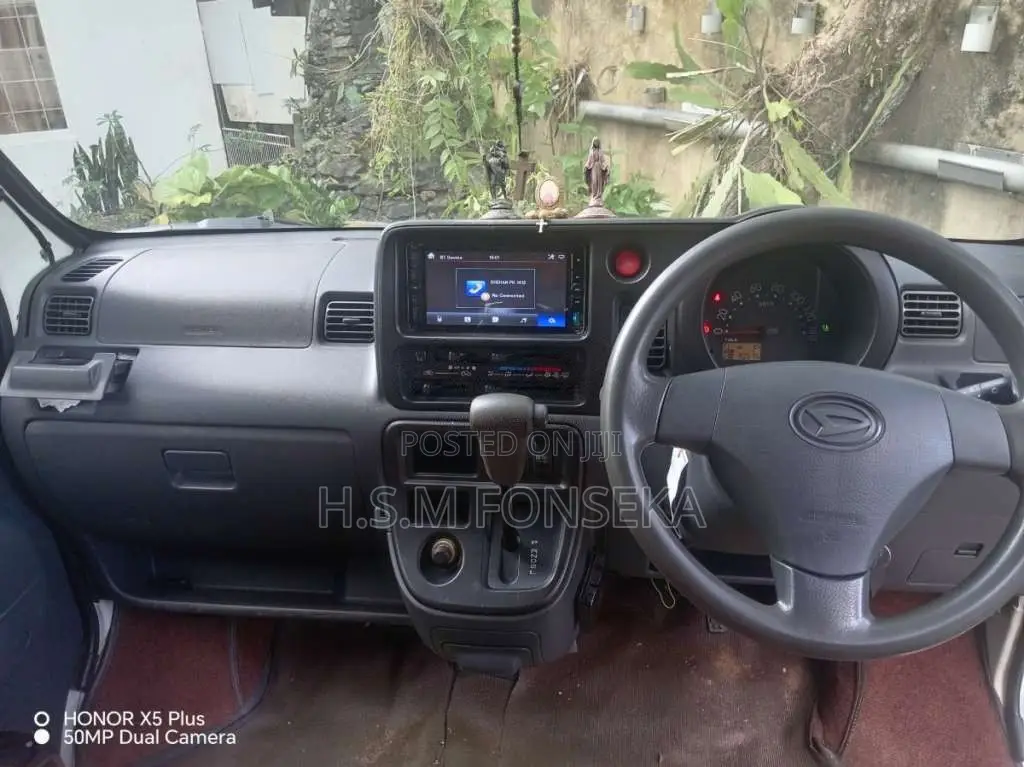 Daihatsu Hijet 2015 Van (Used)