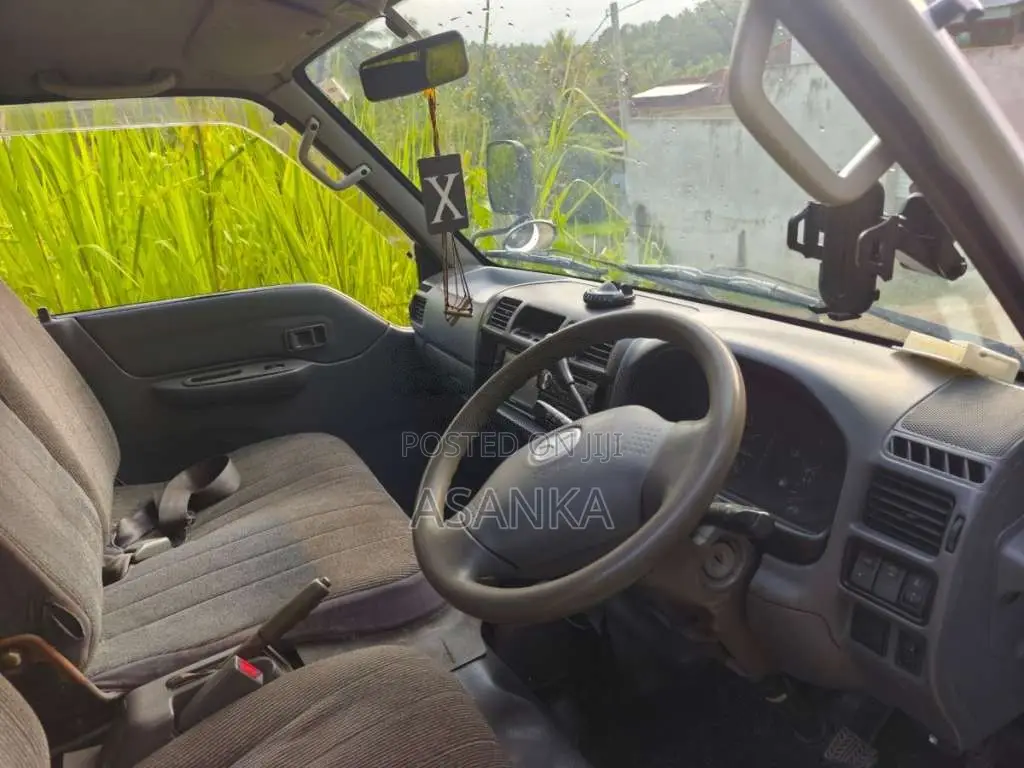 Mazda Bongo 2007 Van (Used)