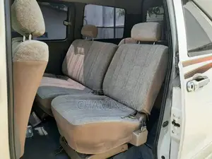 Toyota Townace Noah CR42 GL 2000 Van (Used)