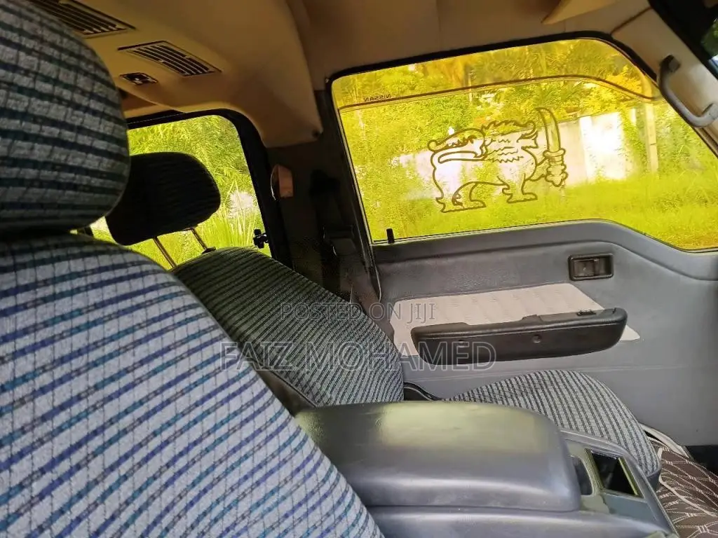 Nissan Caravan 1998 Van (Used)