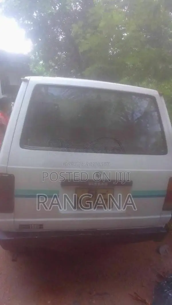 Nissan Vanette 1986 Van (Used)