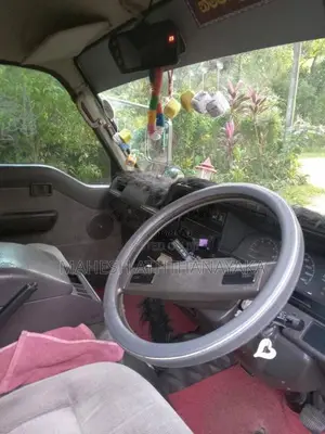 Nissan Caravan 1991 Van (Used)