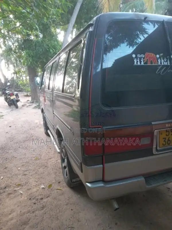Nissan Caravan 1991 Van (Used)