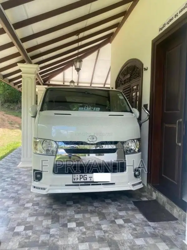 Toyota Hiace KDH 201 Super GL 2015 Van (Used)