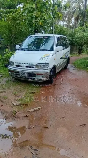 Nissan Serena 1996 Van (Used)