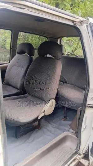 Nissan Serena 1996 Van (Used)