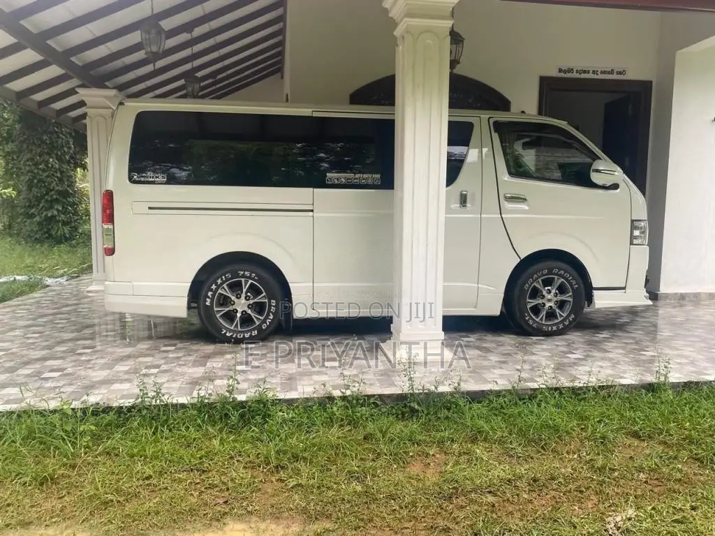 Toyota Hiace KDH 201 Super GL 2015 Van (Used)