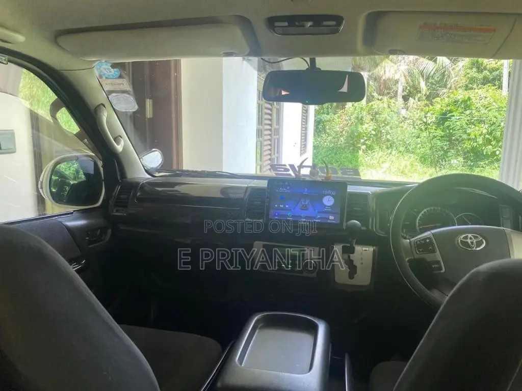 Toyota Hiace KDH 201 Super GL 2015 Van (Used)