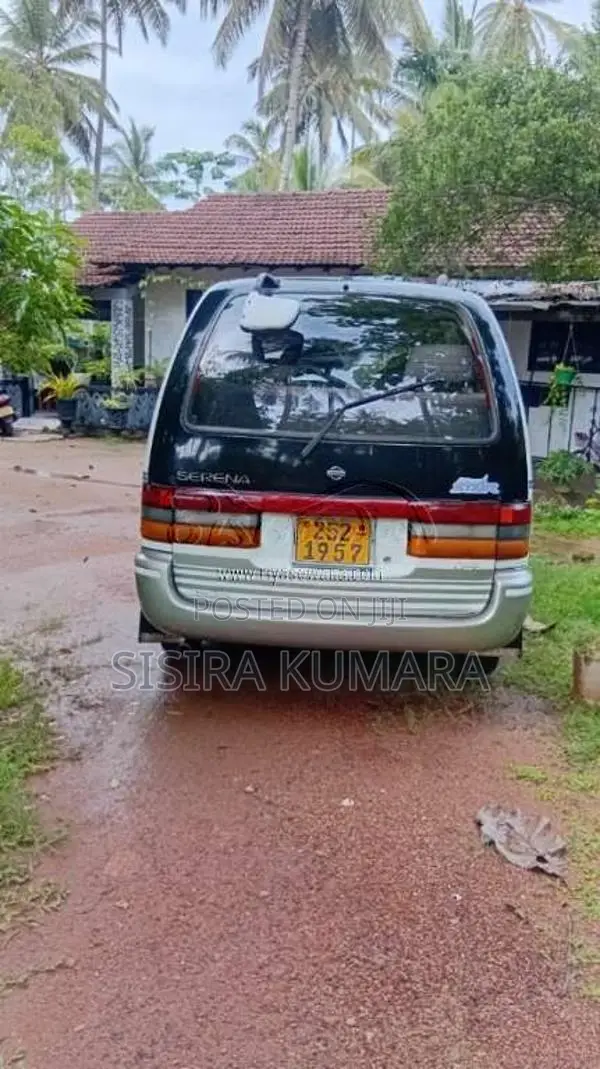 Nissan Serena 1996 Van (Used)