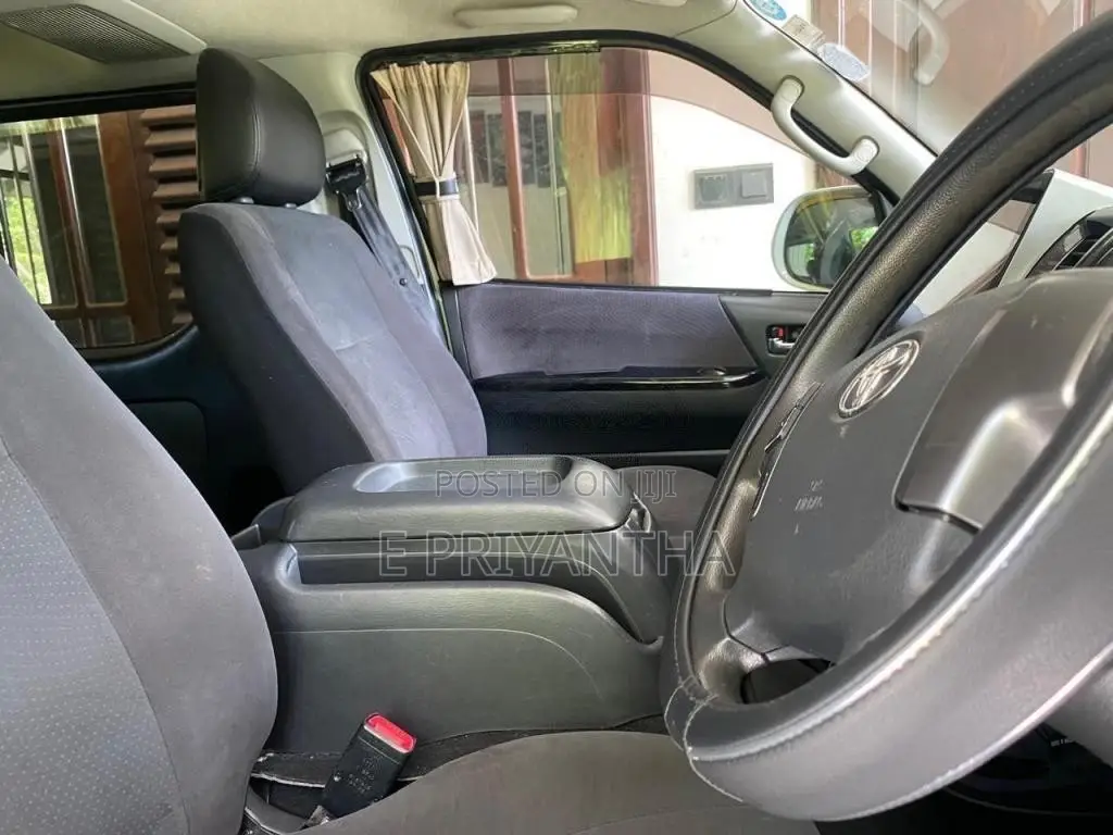 Toyota Hiace KDH 201 Super GL 2015 Van (Used)
