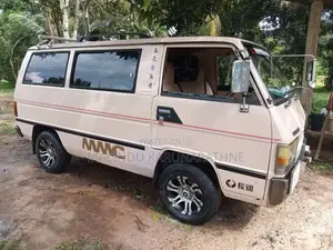 Mitsubishi L300 1984 Van (Used)