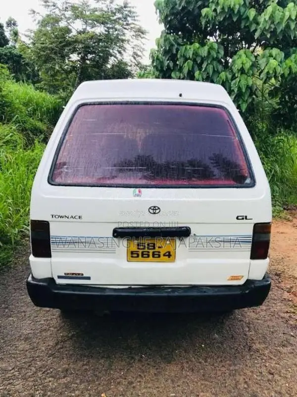 Toyota Townace 1990 Van (Used)