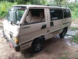 Mitsubishi L300 1984 Van (Used)