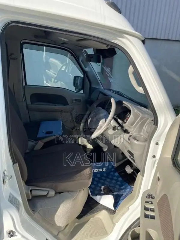 Suzuki Every Da17v 2025 Van Unregistered (Recondition)