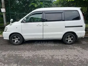 Toyota TownAce 2001 Van (Used)