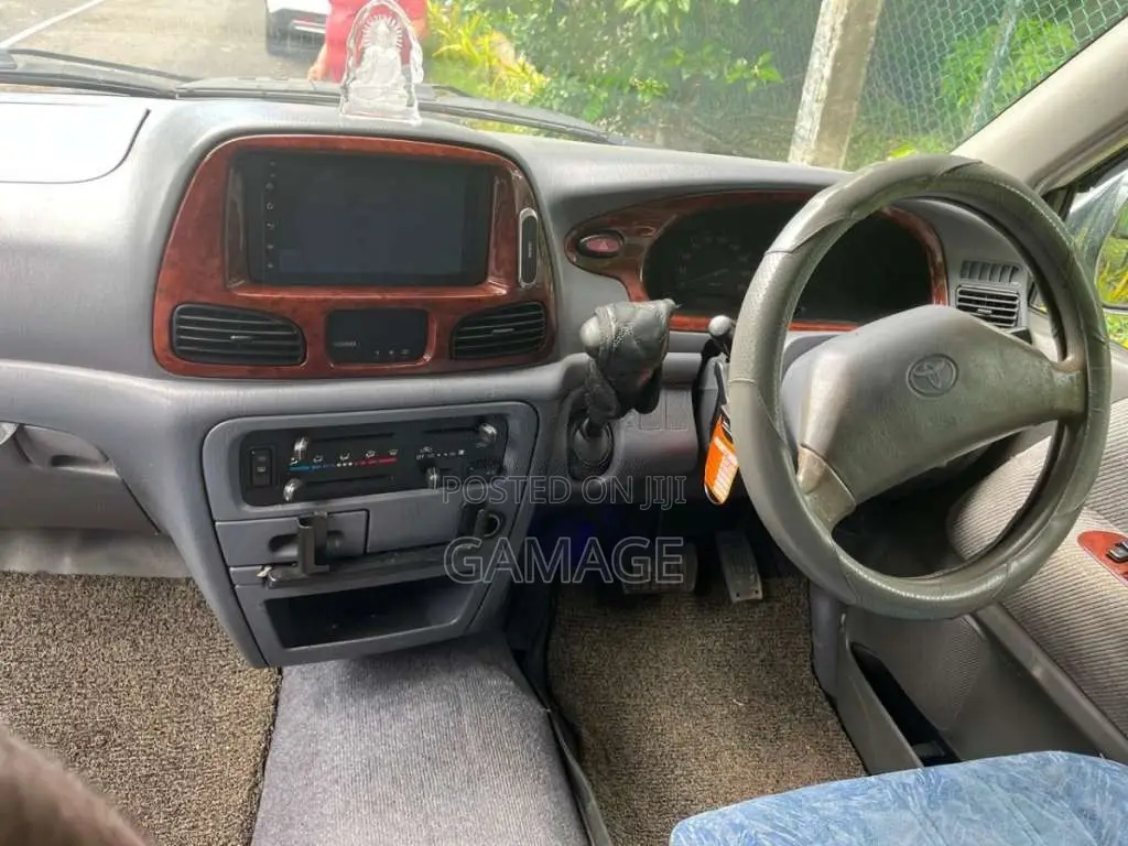 Toyota TownAce 2001 Van (Used)