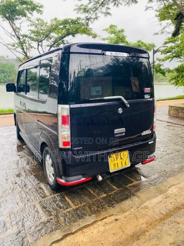 Suzuki Every Wagon Turbo 2014 Van (Used)