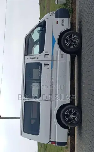 Nissan Vanette Lion Face 2006 Van (Used)