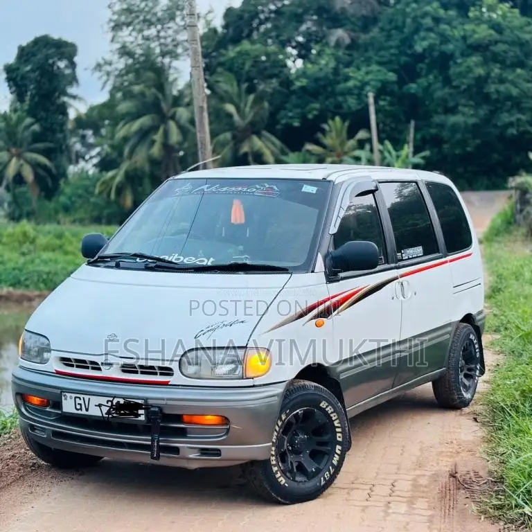 Nissan Serena 1998 Van (Used)