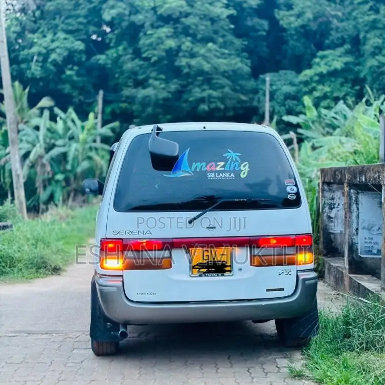 Nissan Serena 1998 Van (Used)