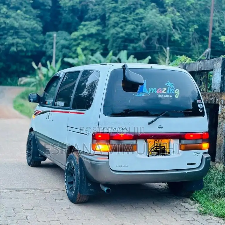 Nissan Serena 1998 Van (Used)