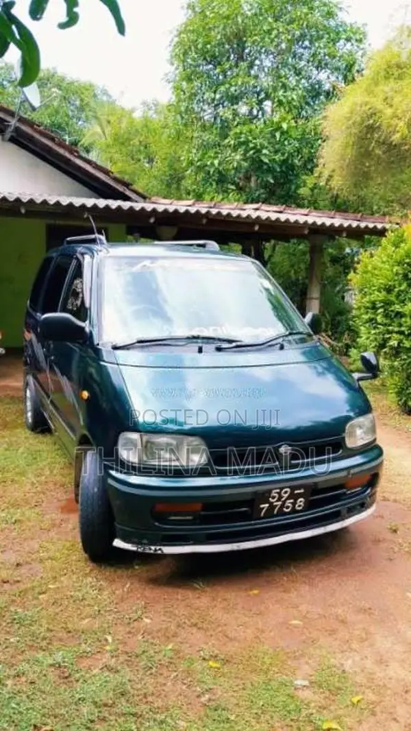 Nissan Serena 1992 Van (Used)