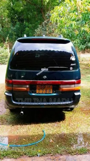 Nissan Serena 1992 Van (Used)