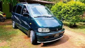 Nissan Serena 1992 Van (Used)