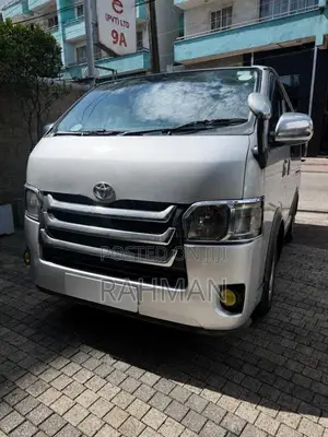 Toyota KDH 200 2006 Van (Used)