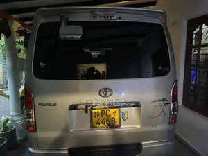 Toyota KDH 2007 Van (Used)