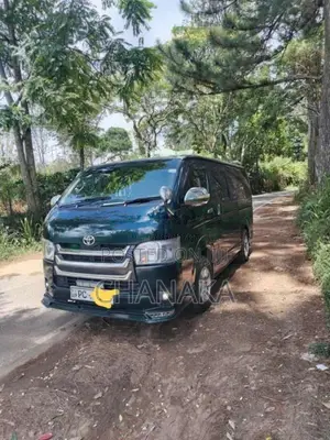 Toyota KDH 2007 Van (Used)