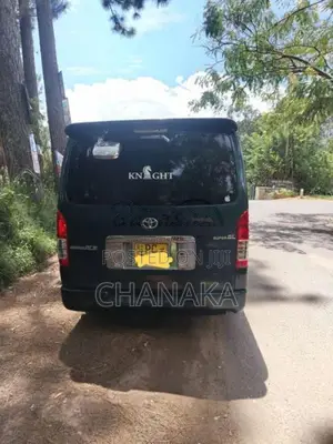 Toyota KDH 2007 Van (Used)