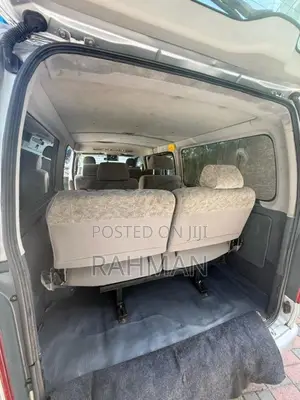 Toyota KDH 200 2006 Van (Used)