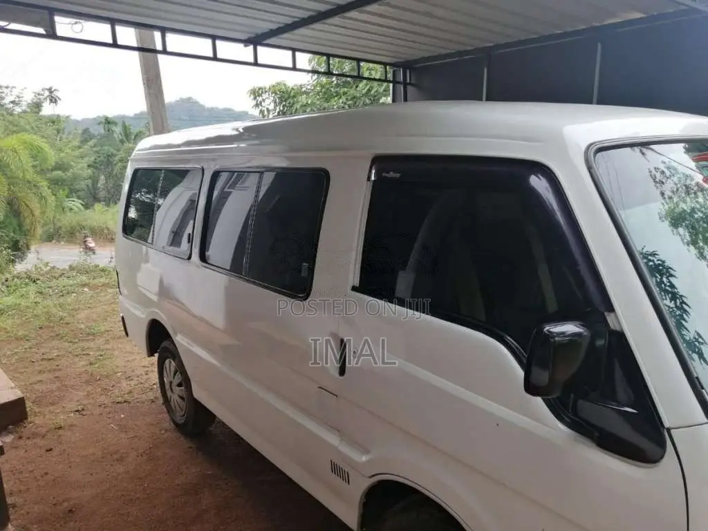 Mazda Brawny 1999 Van (Used)