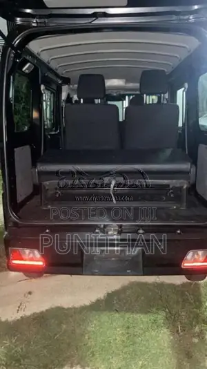 Daihatsu Hijet 2023 Van (Used)