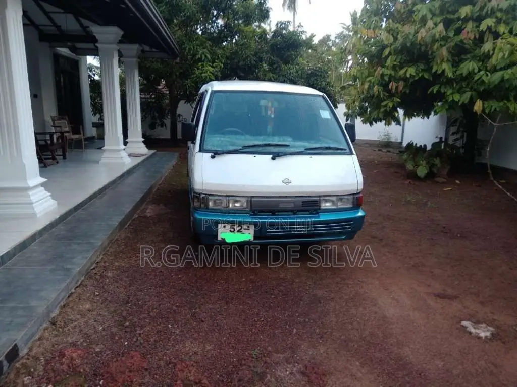 Nissan Largo 1990 Van (Used)