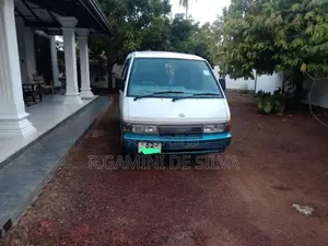 Nissan Largo 1990 Van (Used)