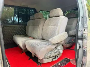 Nissan E25 2007 Van (Used)