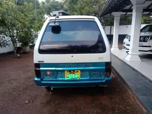 Nissan Largo 1990 Van (Used)